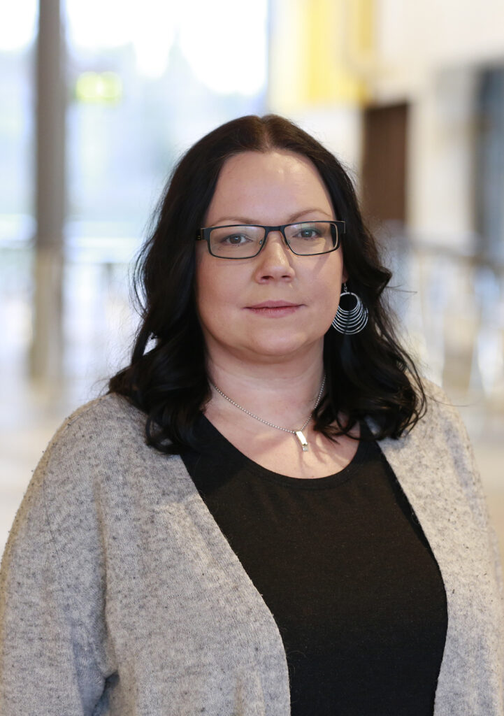 Headshot of Victoria Lönnfjord